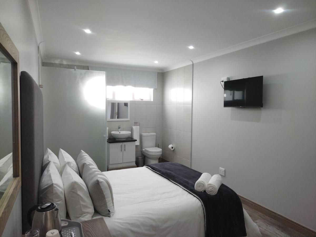 Blue Owl Guest House 모젤베이 외부 사진