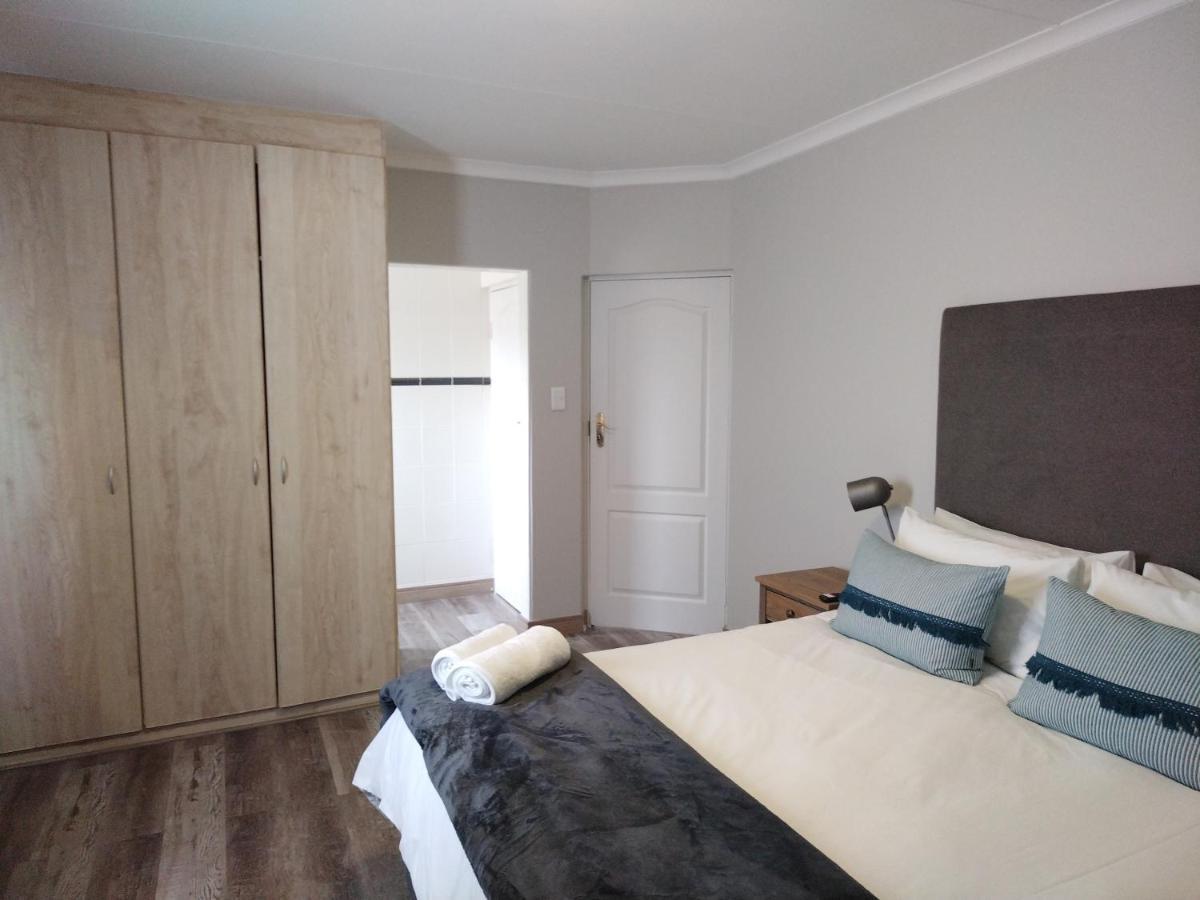 Blue Owl Guest House 모젤베이 외부 사진