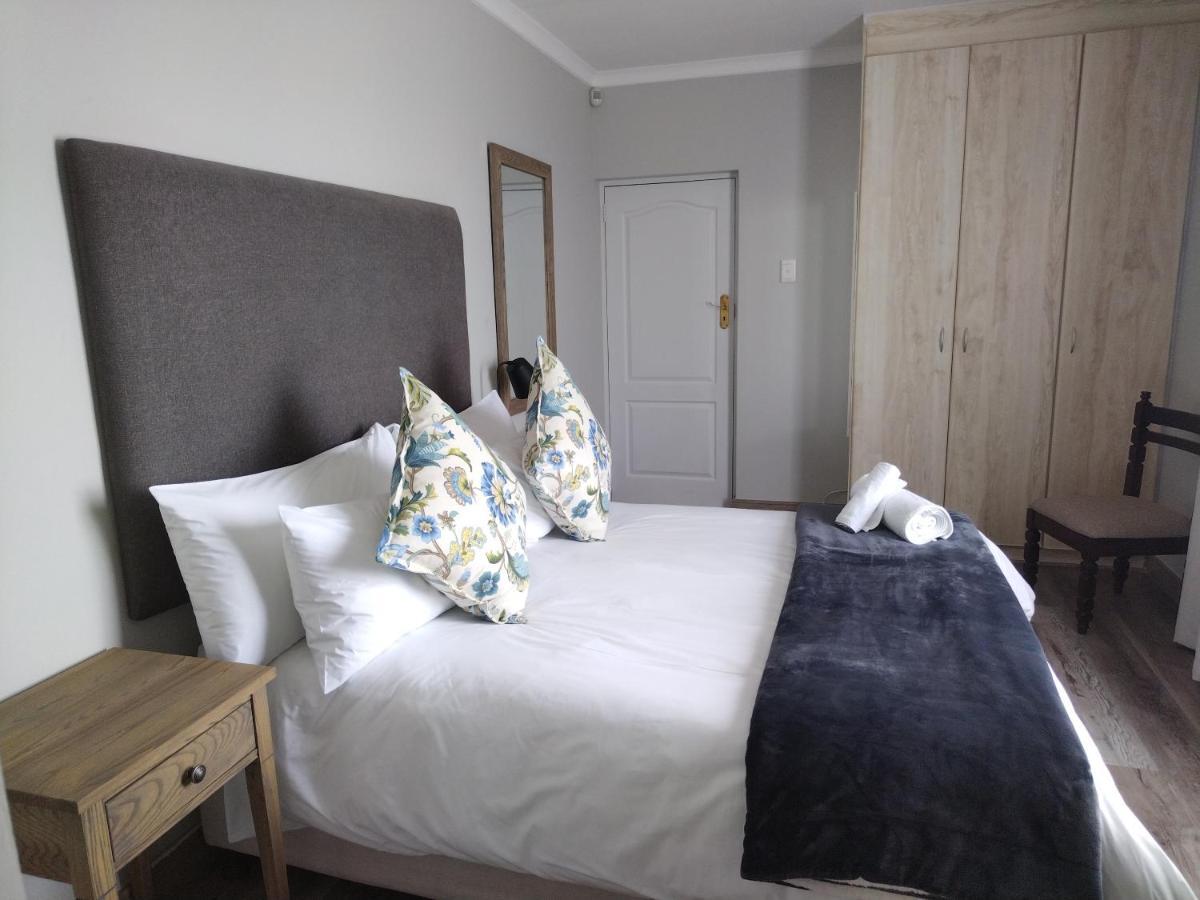 Blue Owl Guest House 모젤베이 외부 사진