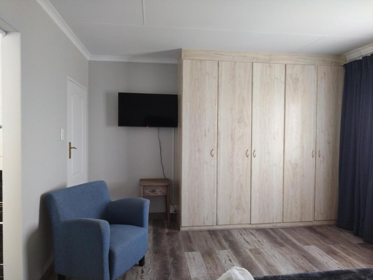 Blue Owl Guest House 모젤베이 외부 사진