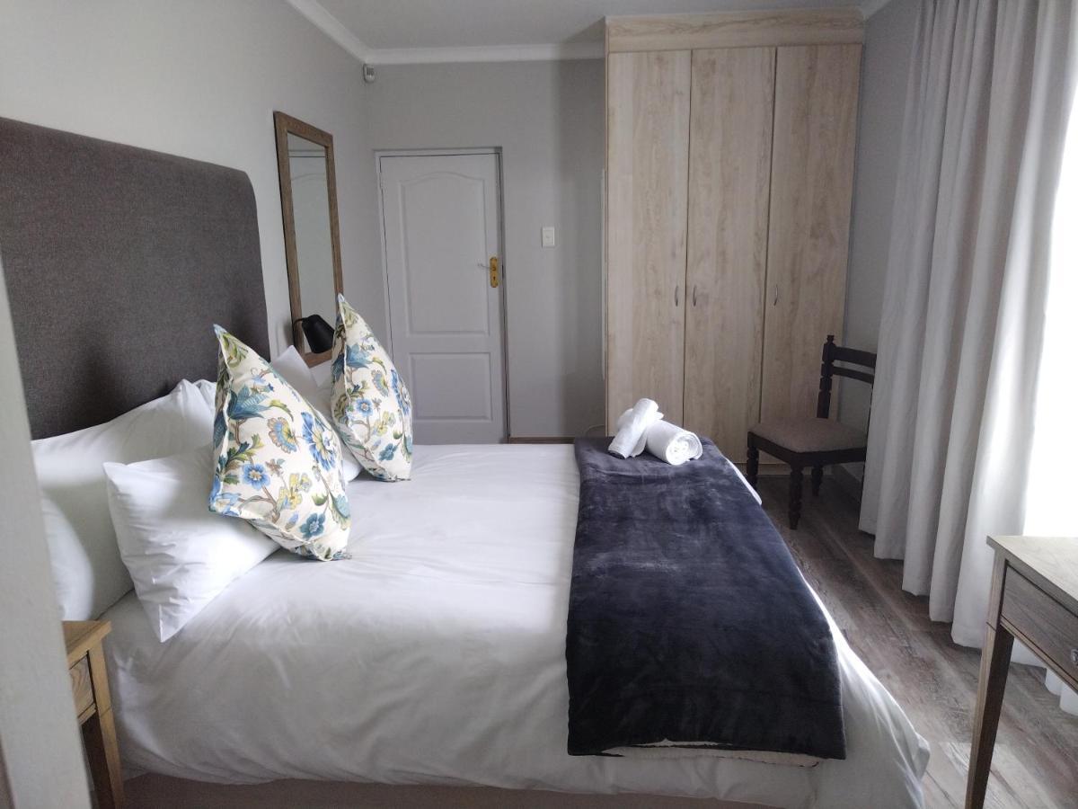 Blue Owl Guest House 모젤베이 외부 사진