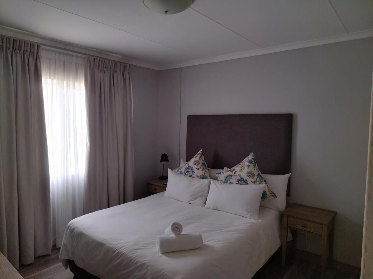 Blue Owl Guest House 모젤베이 외부 사진